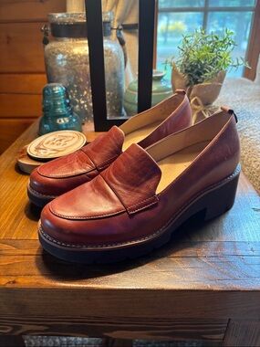 Naturalizer Women's Burgundy Leather Chunky Loafer
